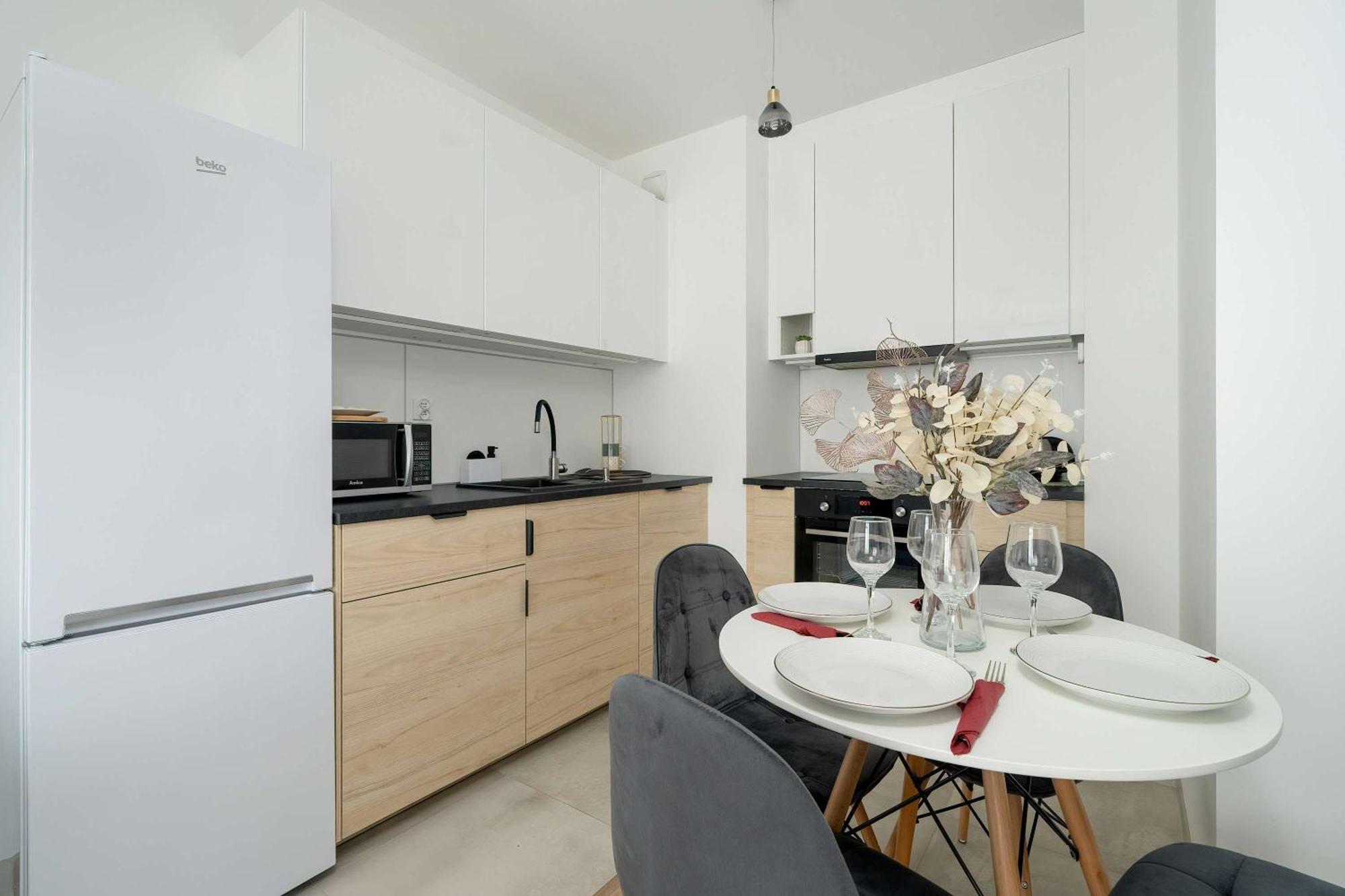 Jasny Blisko Lotniska Lawica W Poznaniu By Renters * Poznań