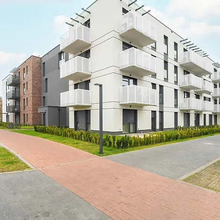 Jasny Apartament Blisko Lotniska Lawica W Poznaniu By Noclegi Renters Exterior photo